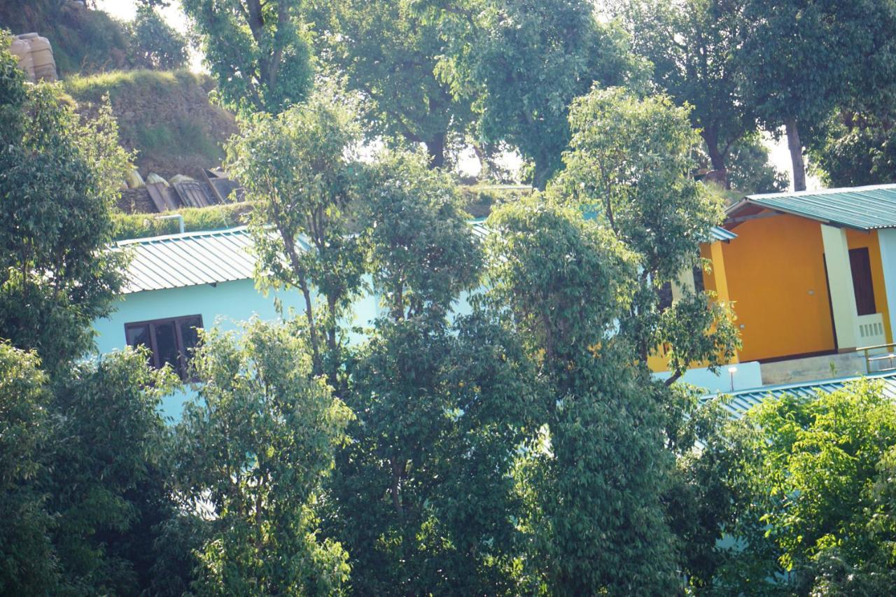 Drona Hills Resorts Kanatal Extérieur photo