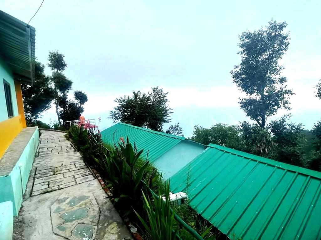 Drona Hills Resorts Kanatal Extérieur photo