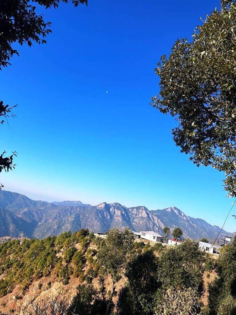 Drona Hills Resorts Kanatal Extérieur photo