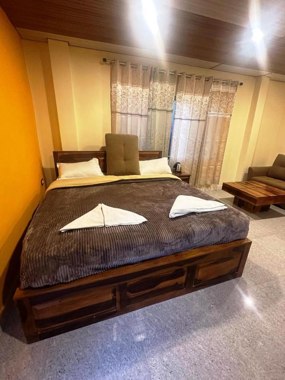 Drona Hills Resorts Kanatal Extérieur photo