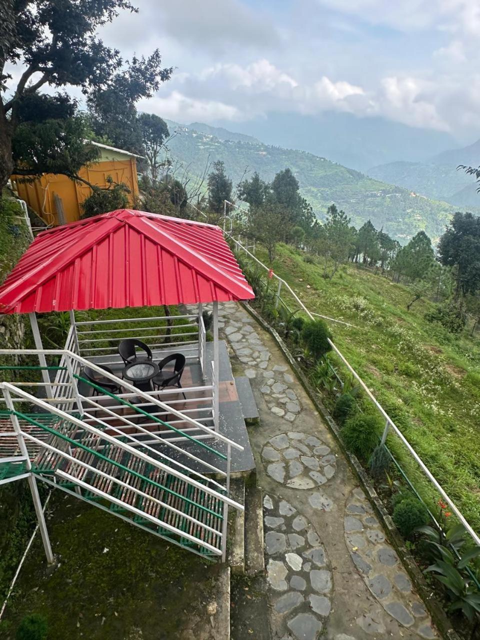 Drona Hills Resorts Kanatal Extérieur photo
