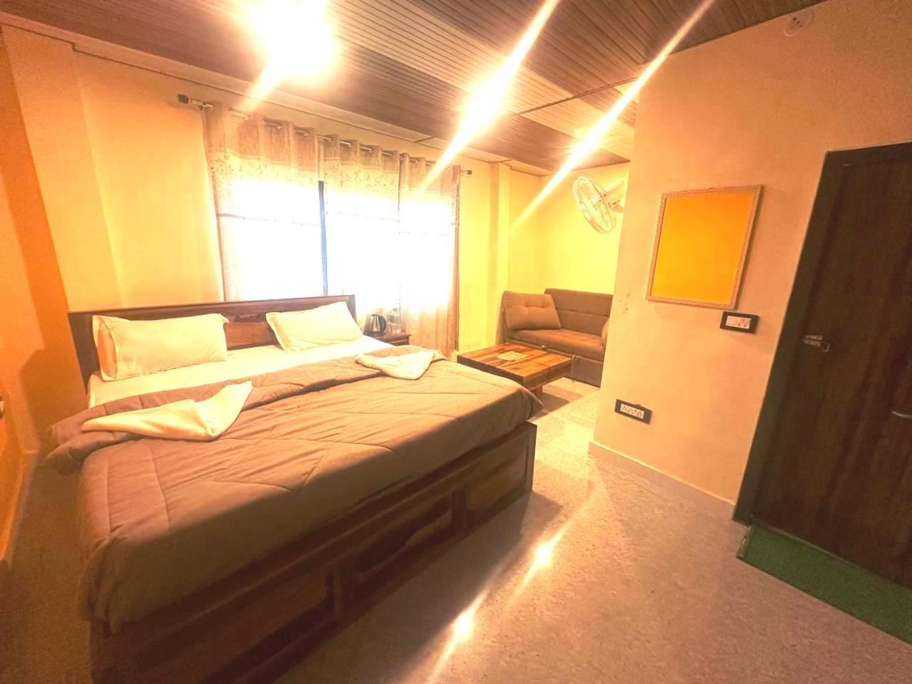 Drona Hills Resorts Kanatal Extérieur photo